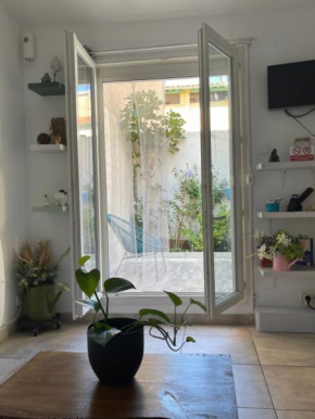 Perpignan : Studio bel emplacement avec terrasse